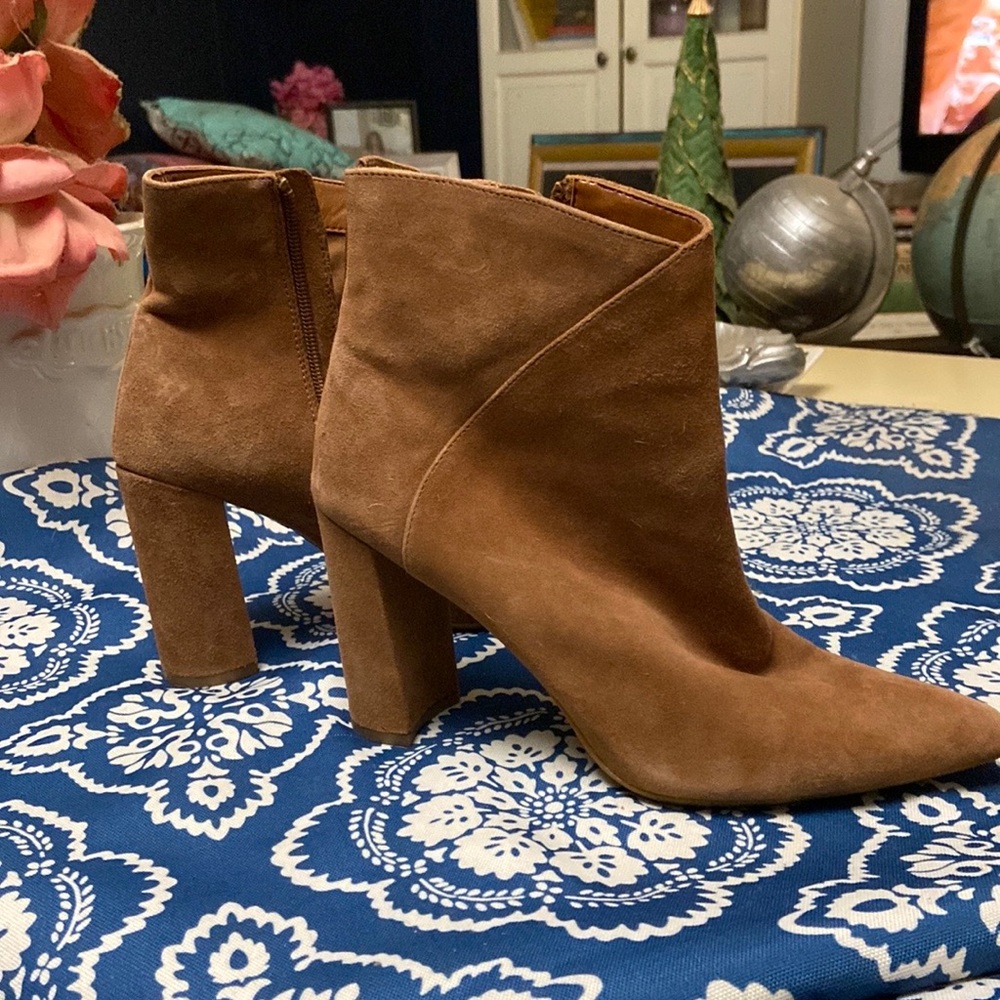 Nine West Boots/Booties never worn. 6.5 but comfortably fit a 7.